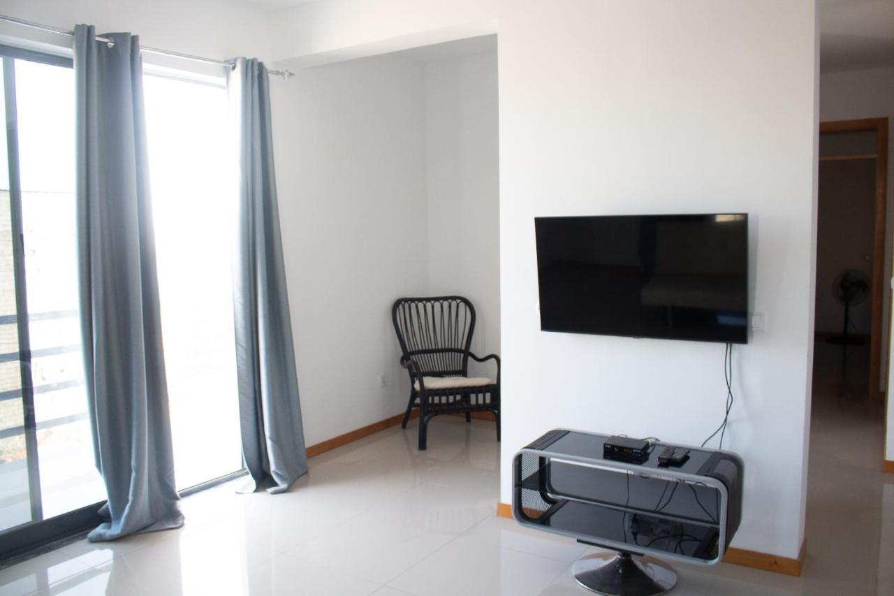 Beautiful And Brand New 2 Bedrooms Apartment/ Magnifico E Novo Apartamento T2 Praia Eksteriør bilde