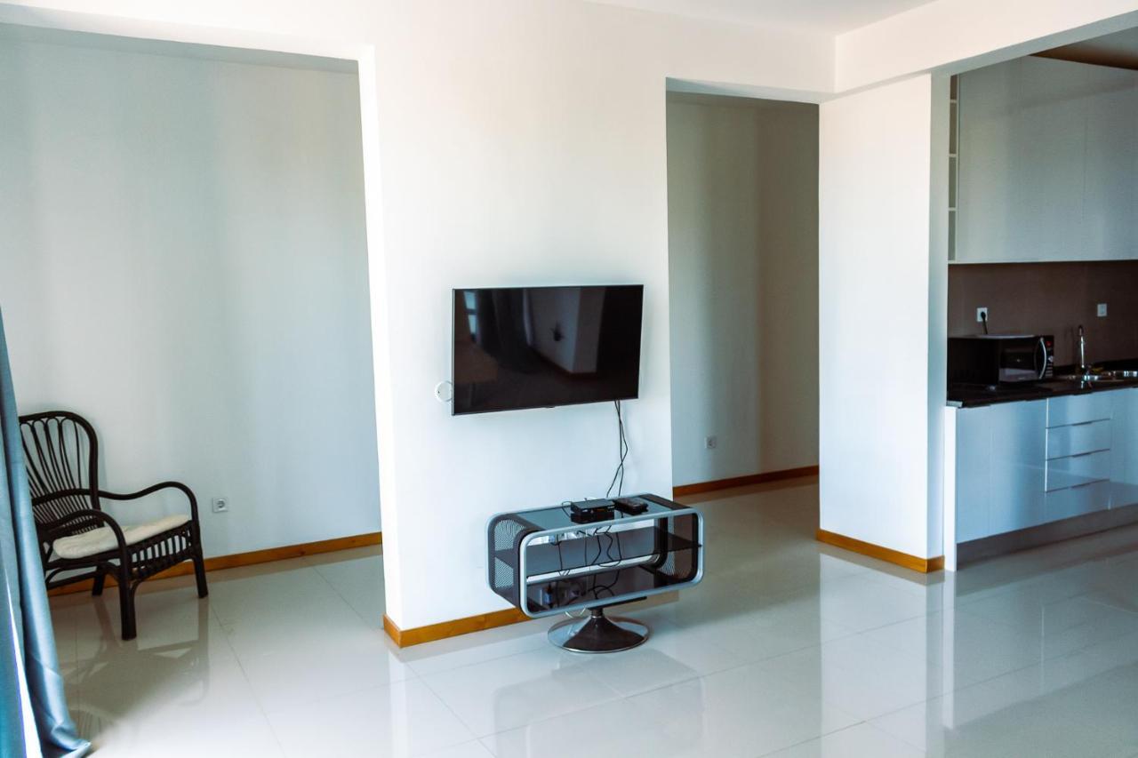 Beautiful And Brand New 2 Bedrooms Apartment/ Magnifico E Novo Apartamento T2 Praia Eksteriør bilde