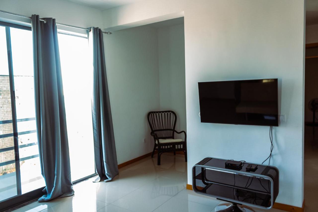 Beautiful And Brand New 2 Bedrooms Apartment/ Magnifico E Novo Apartamento T2 Praia Eksteriør bilde