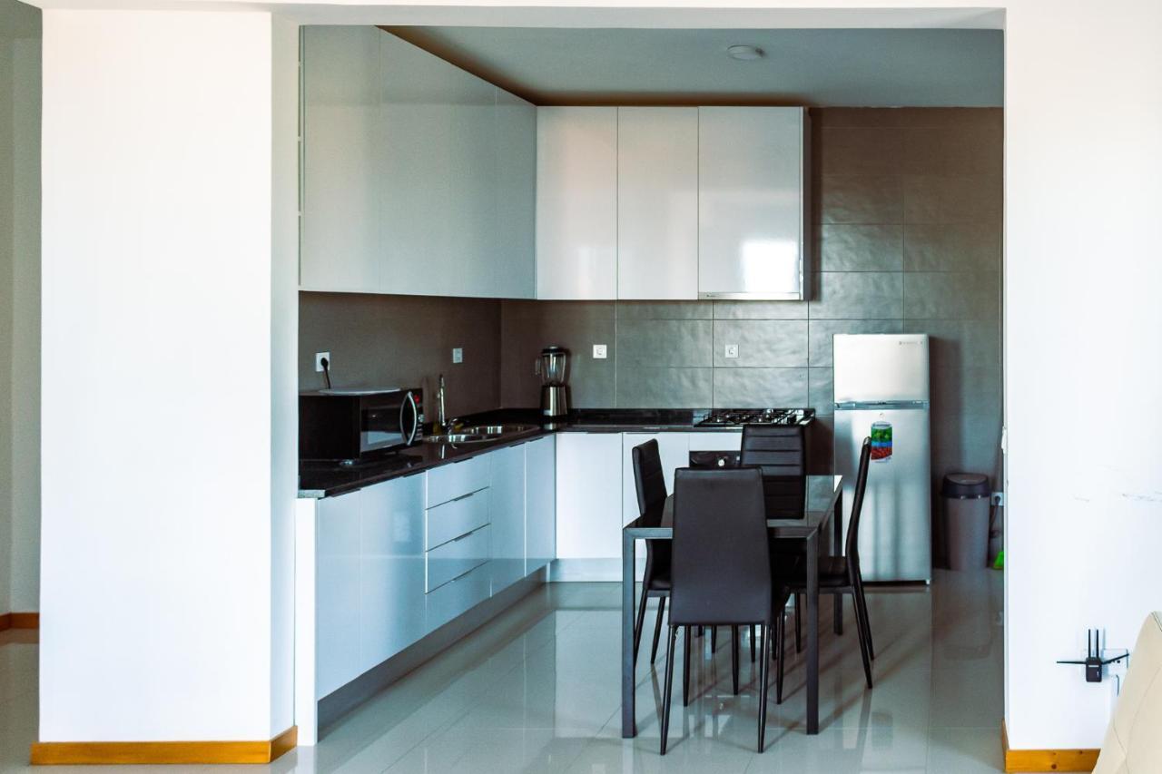 Beautiful And Brand New 2 Bedrooms Apartment/ Magnifico E Novo Apartamento T2 Praia Eksteriør bilde